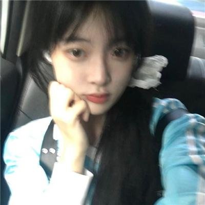 早餐时女歌迷快闪
